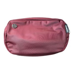 Lululemon Red Merlot Everywhere Belt Bag New with Tags